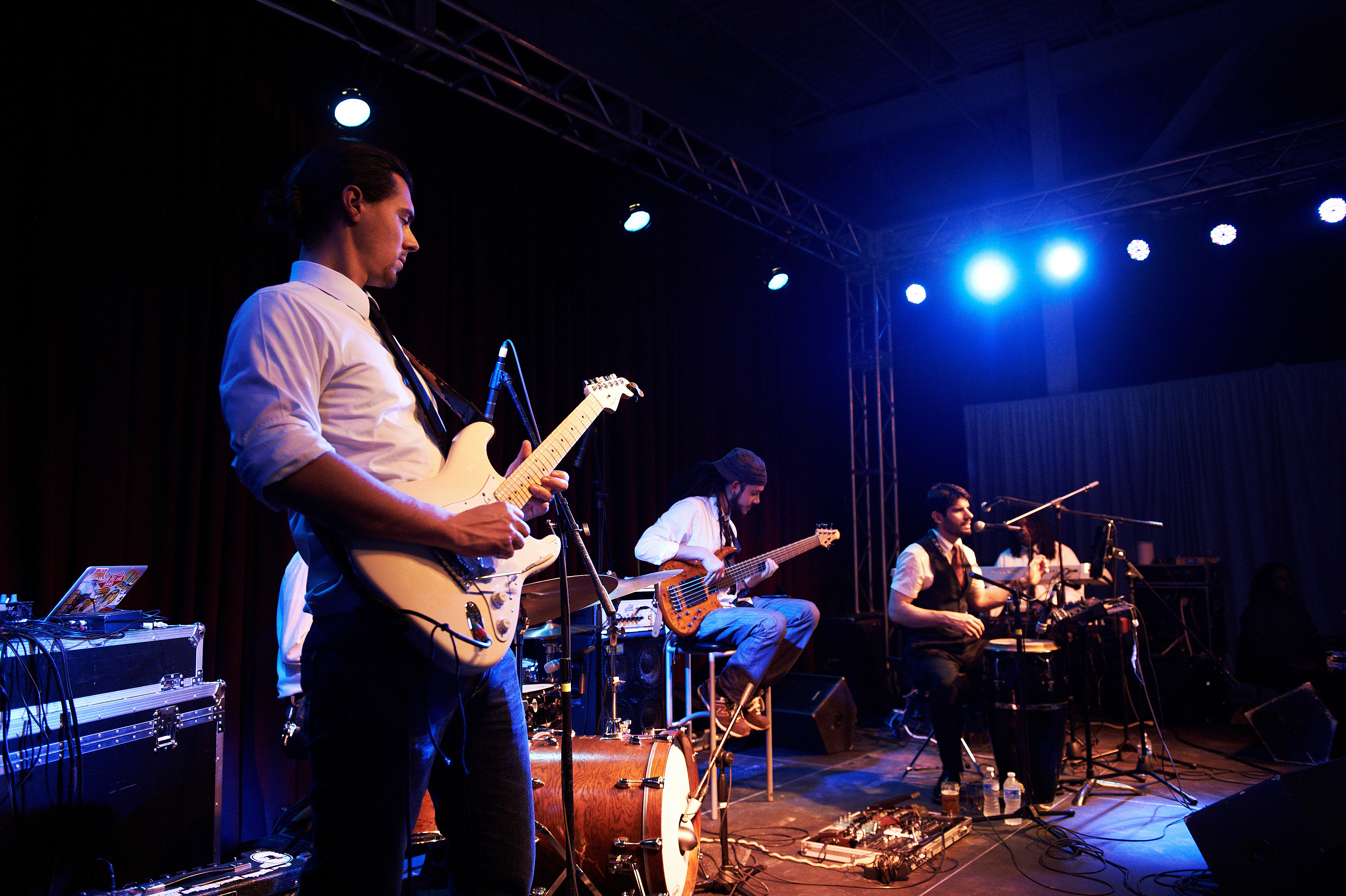 Mole Street Artists | Blues Junior