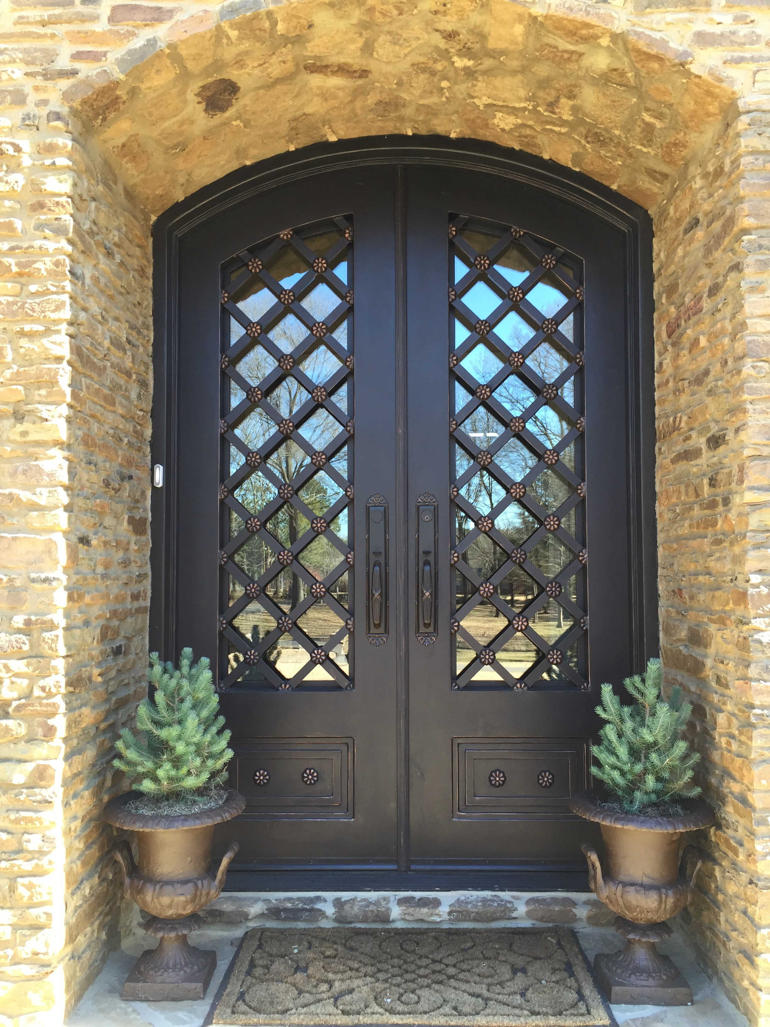iron door'
