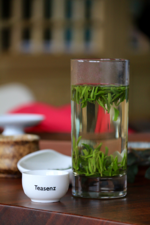 Loose leaf tea in glass'