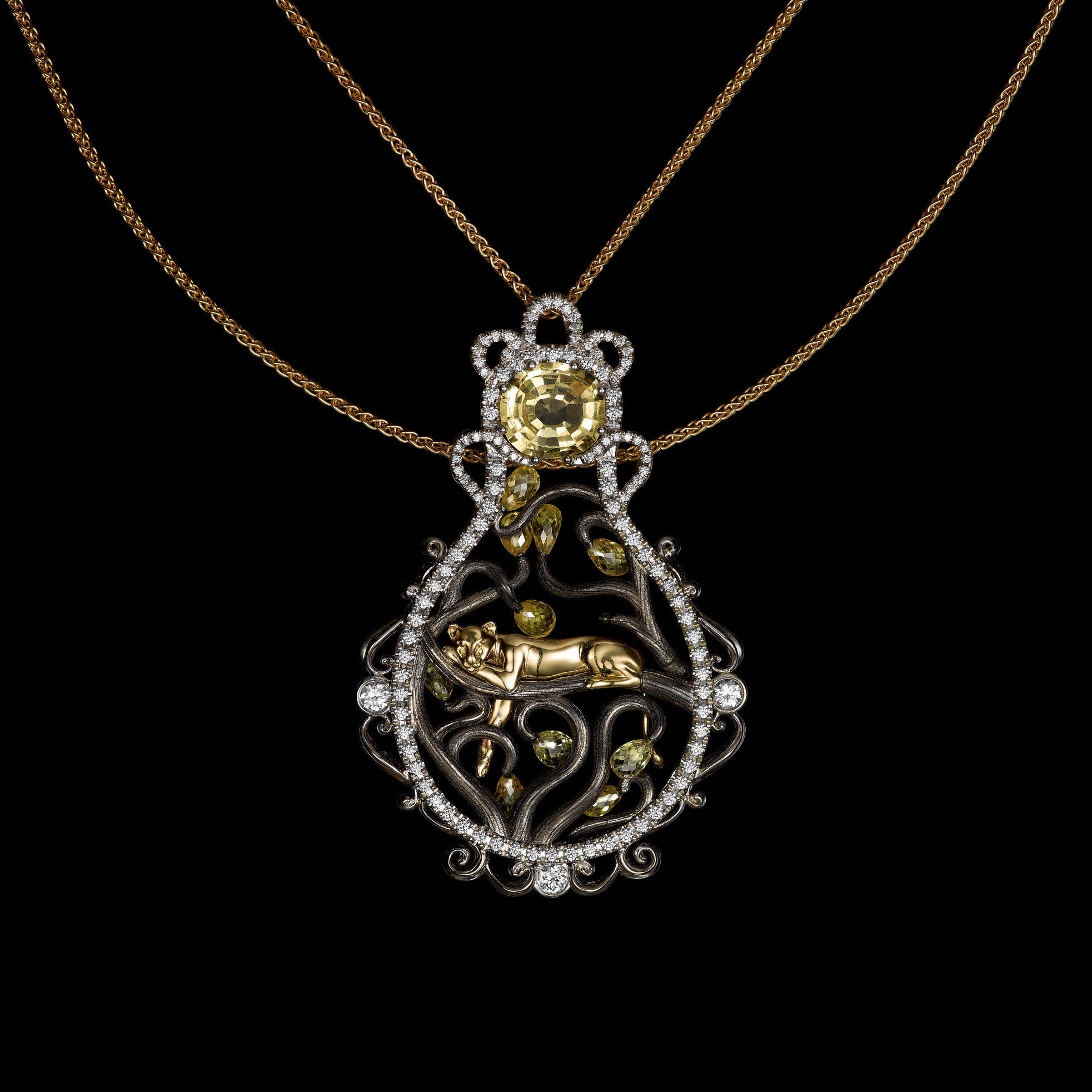 Volund Lion Pendant'
