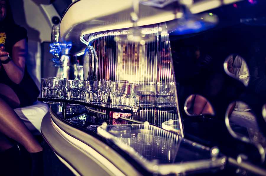 San Francisco Party Bus And Limo Logo