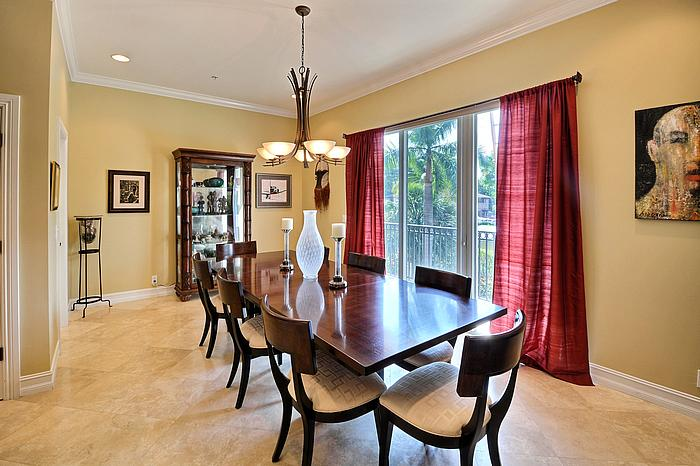 846 NE 22ND DRIVE DINING ROOM