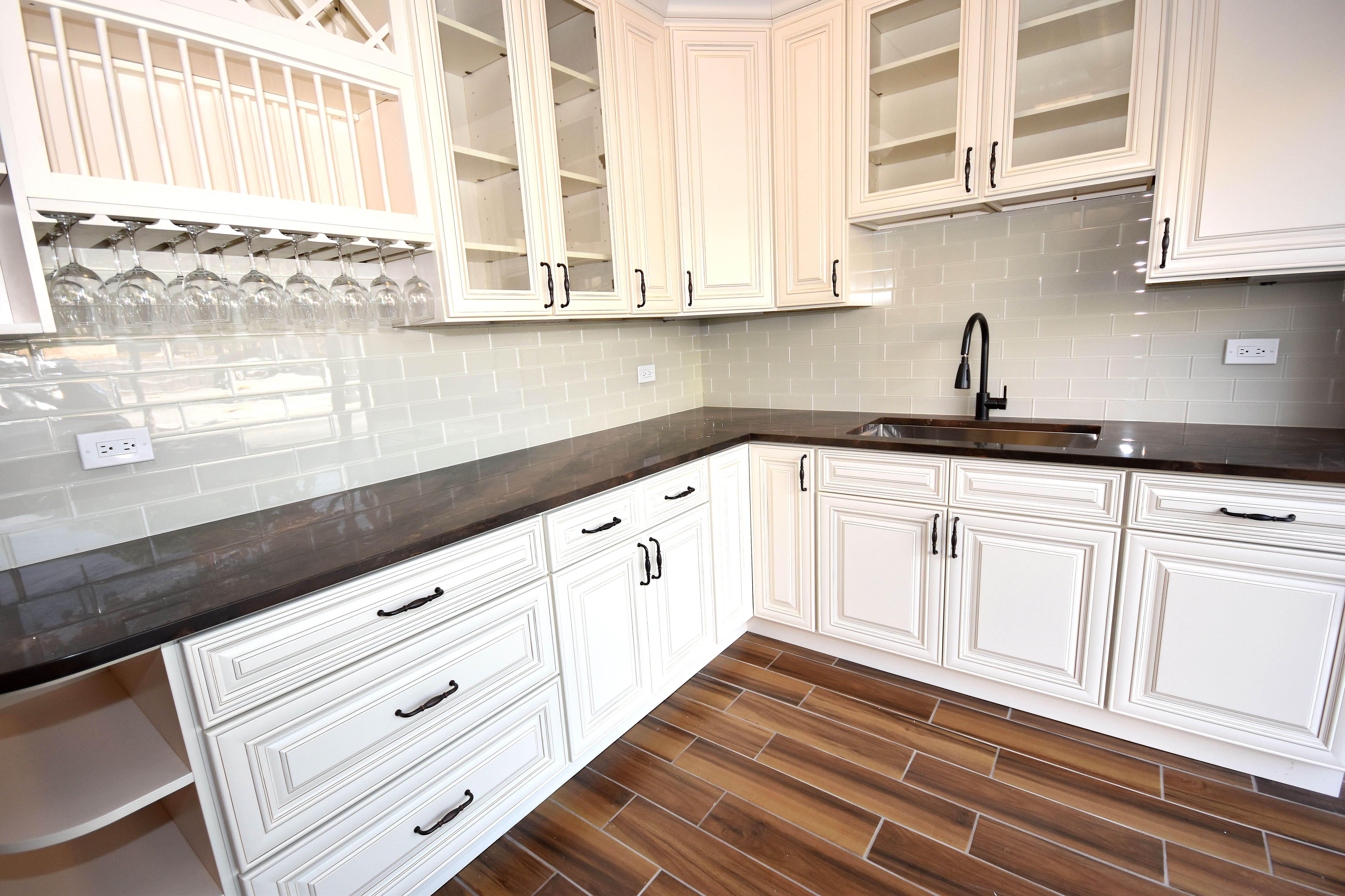 Visit the Planet Cabinets Chicago showroom.