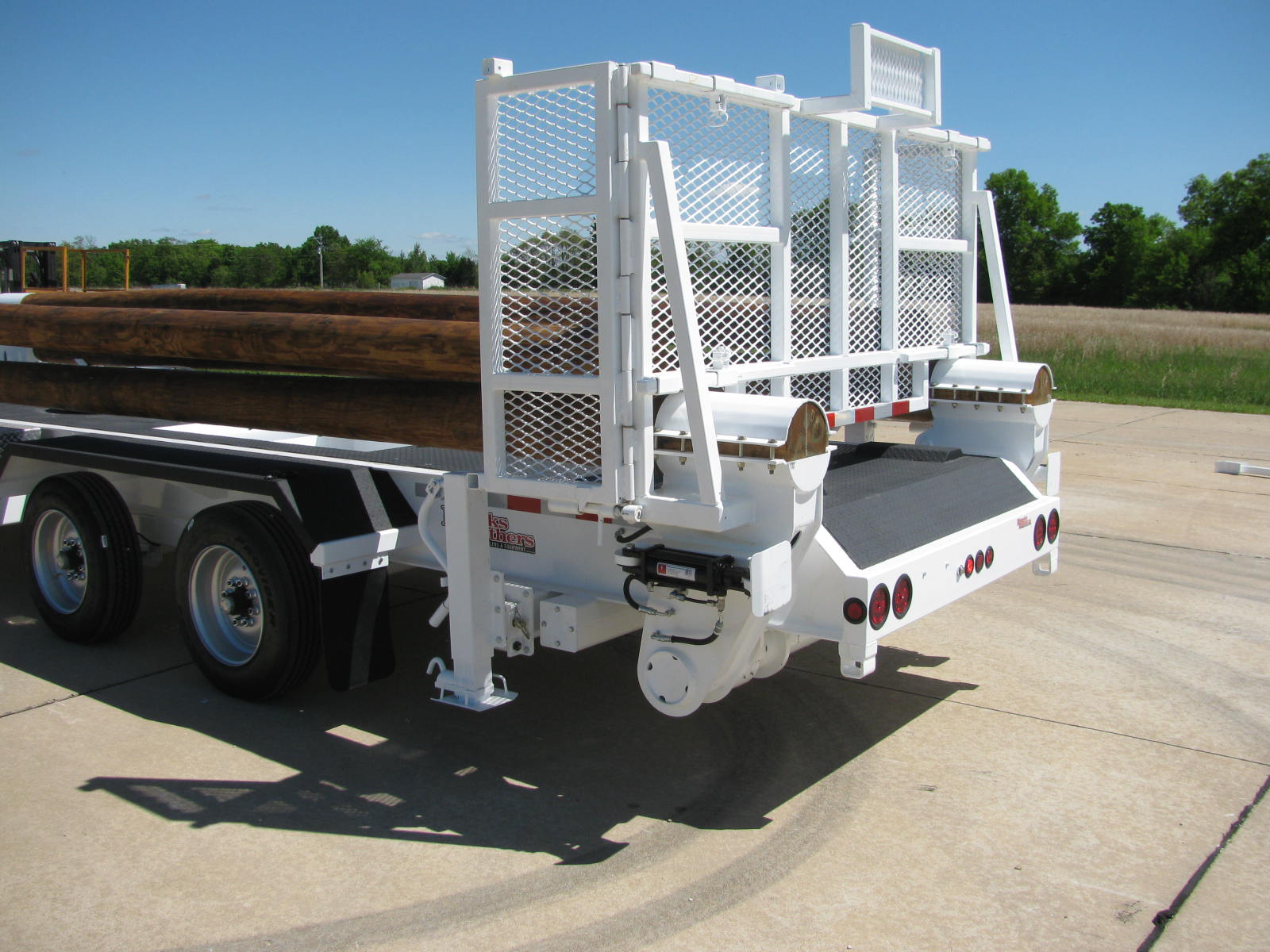 Brooks Brothers Trailers &amp; Equipment