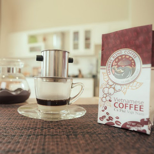 Traditional "single serve" coffee phin