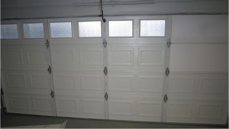 garage door insullation pannel installed'