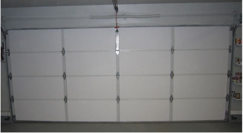 garage door with insullation fitted'