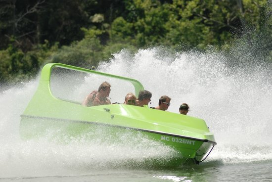 Jet Boat'