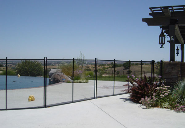 Pet Mesh Fence'