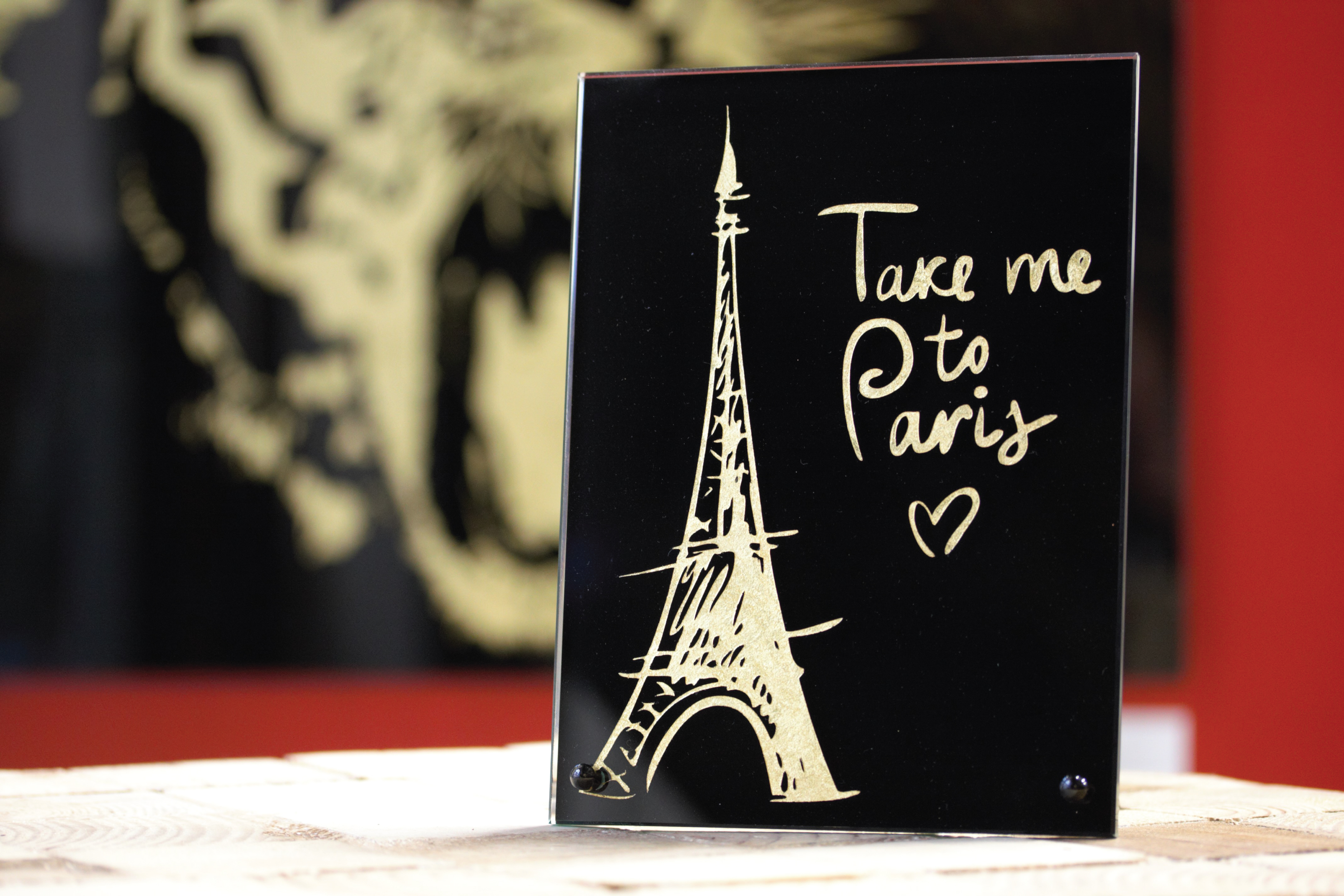 Gold And Design 8'