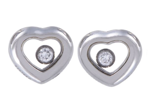 18K White Gold Heart Stud Earrings