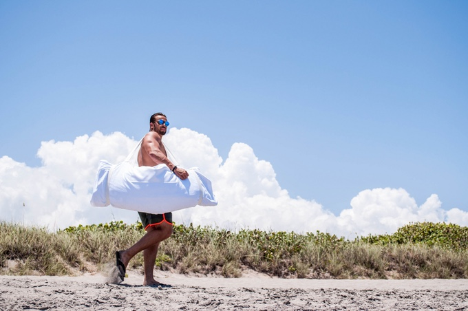 the Oasis - the Ultimate Beach Companion