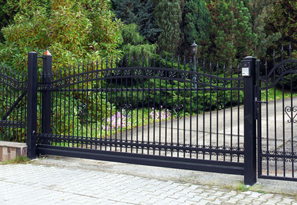 Vinyl Fence Installation'