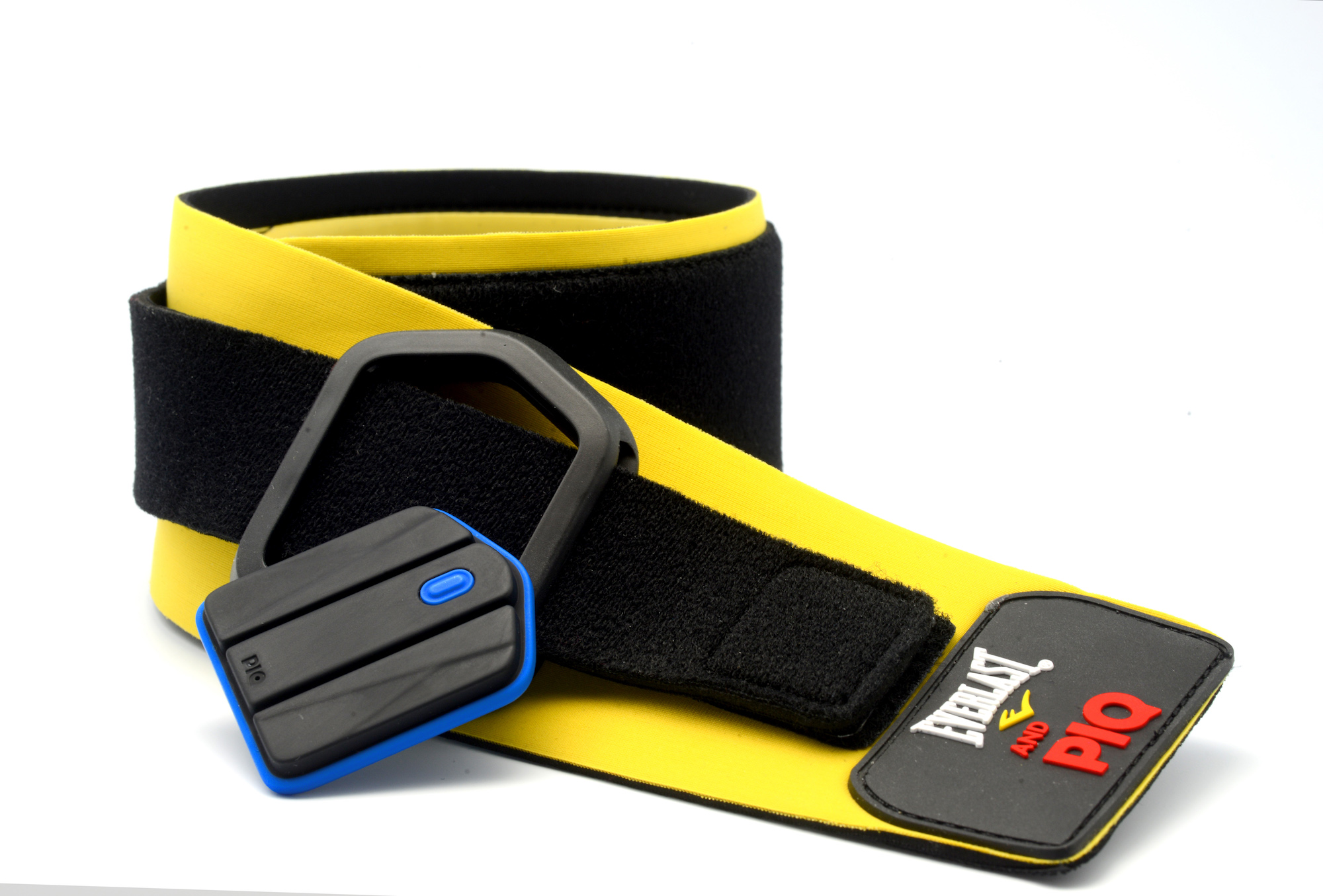 Everlast and PIQ, the only AI wearable for Boxing, is now av