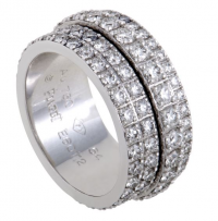Piaget Possession Eccentric Womens 18K White Gold Ring