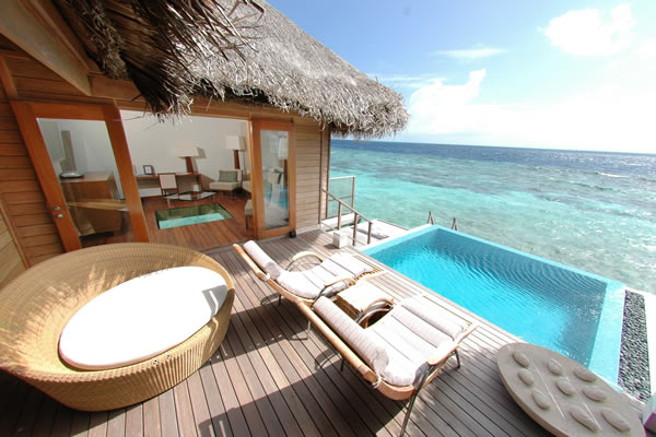 Huvafen Fushi Bungalow'