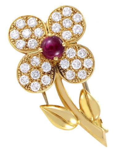 Van Cleef Arpels Womens Trefle Yellow Gold Diamond and Ruby