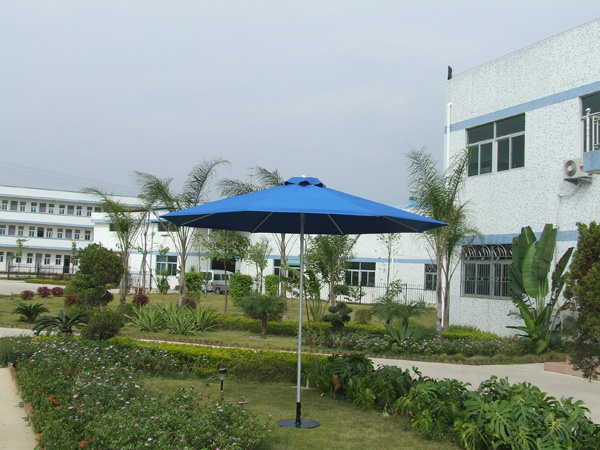 Stay Cool During the Summer with Miami Umbrellas