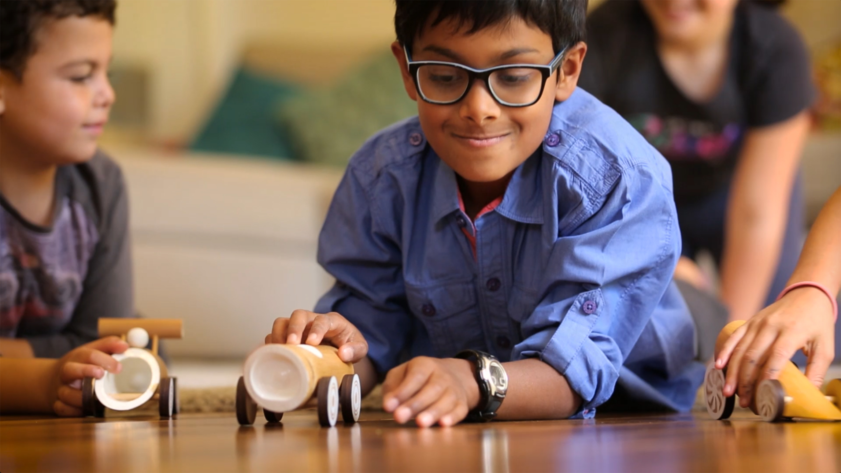 Bamboo toy cars playtime-3'