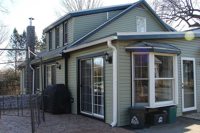 Windows and Roofing'