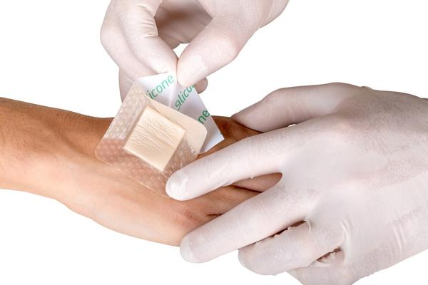 Advanced Wound Care Management Market