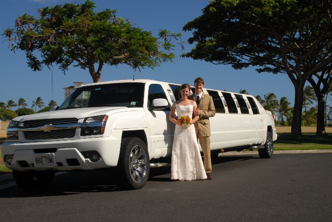 Luxurious Limousines for Special Events from a Limo Toronto