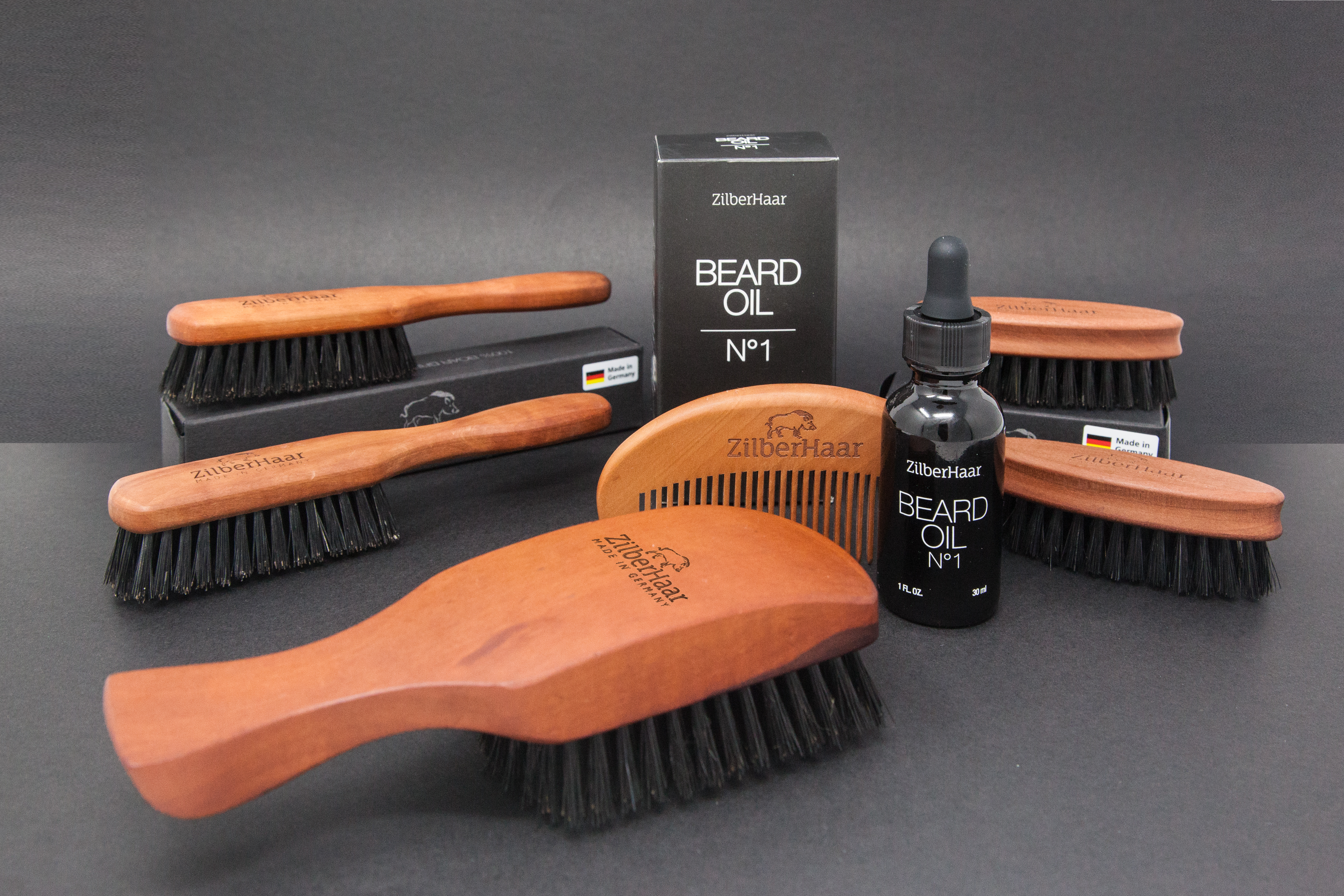 ZilberHaar Major - The Latest Beard Brush'
