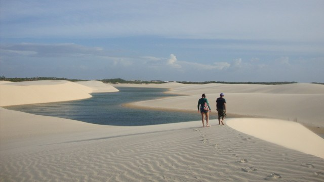 4-Day Barefoot Trekking through the Hidden Pools and Dunes o