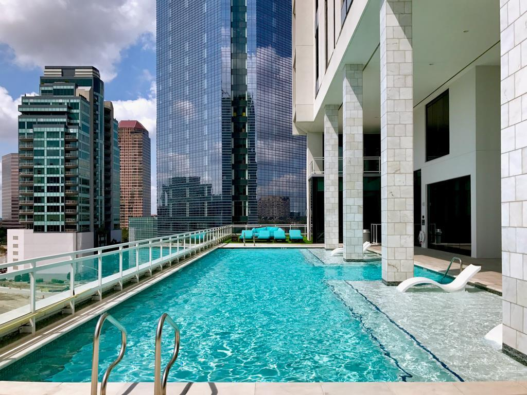 Luxury High Rise Houston