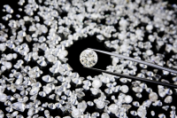 5 Reasons Buying A Diamond Engagement Ring Online Is Better