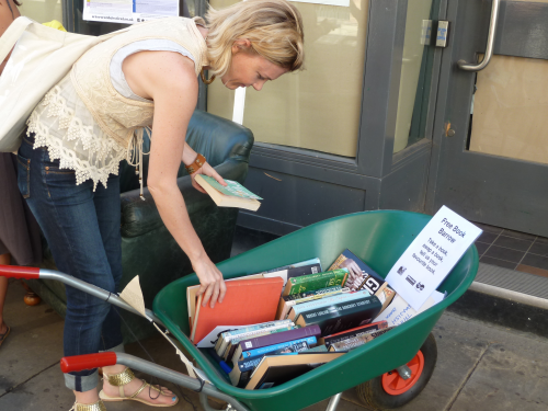 A 'bookbarrow' in action'