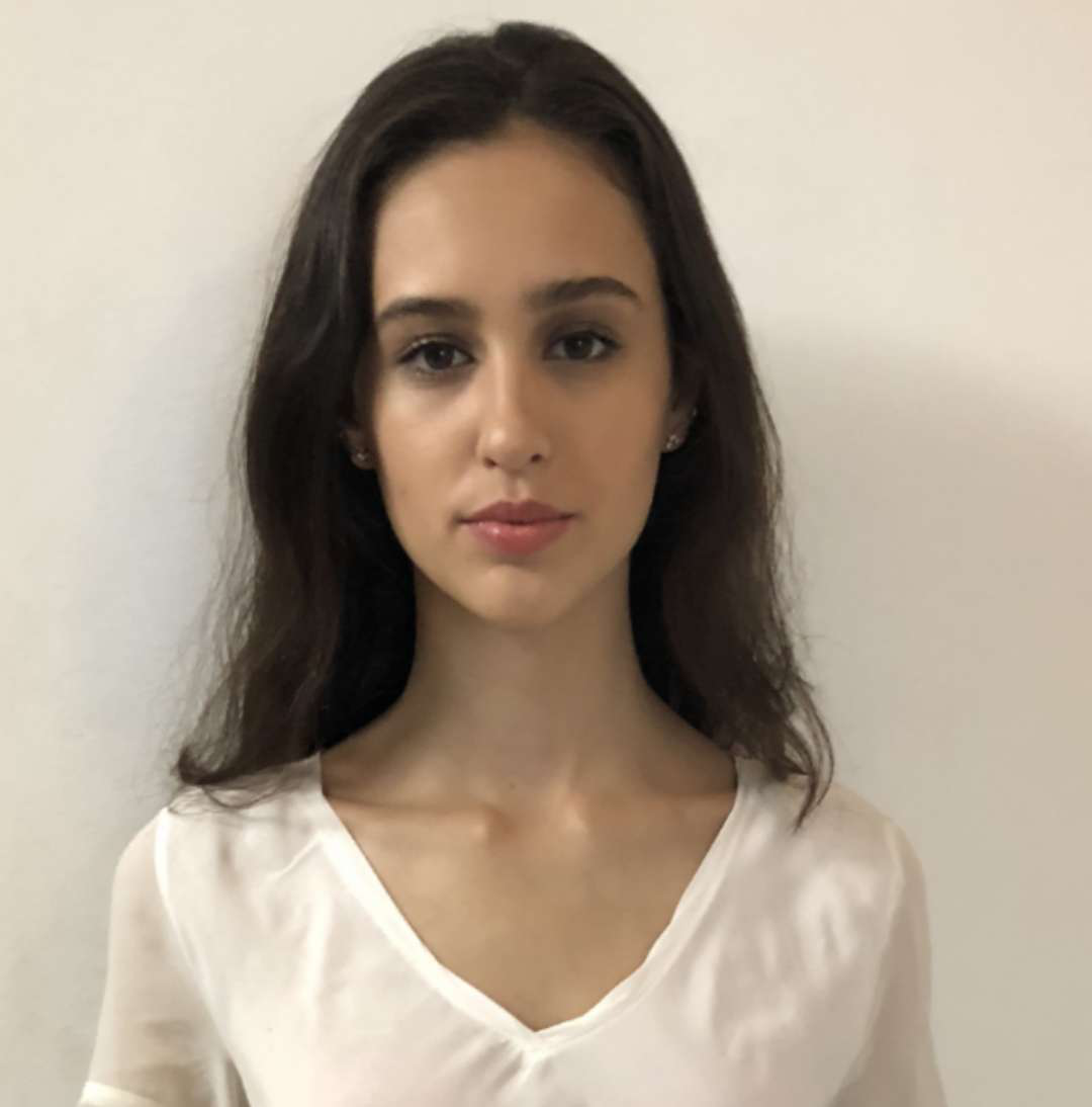 Eloa, Sales Director of Swiss GRUNIG Guanli in Interview