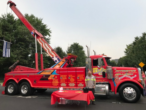 Rob's Wrecker at National Night Out 2018'