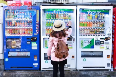 Global Connected Vending Machines Market
