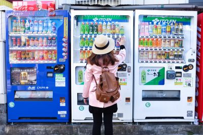 Global Connected Vending Machines Market'