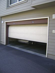 Garage Door Repair Services in Pasadena'