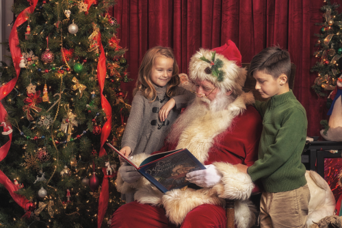 Santa Reads to Children'