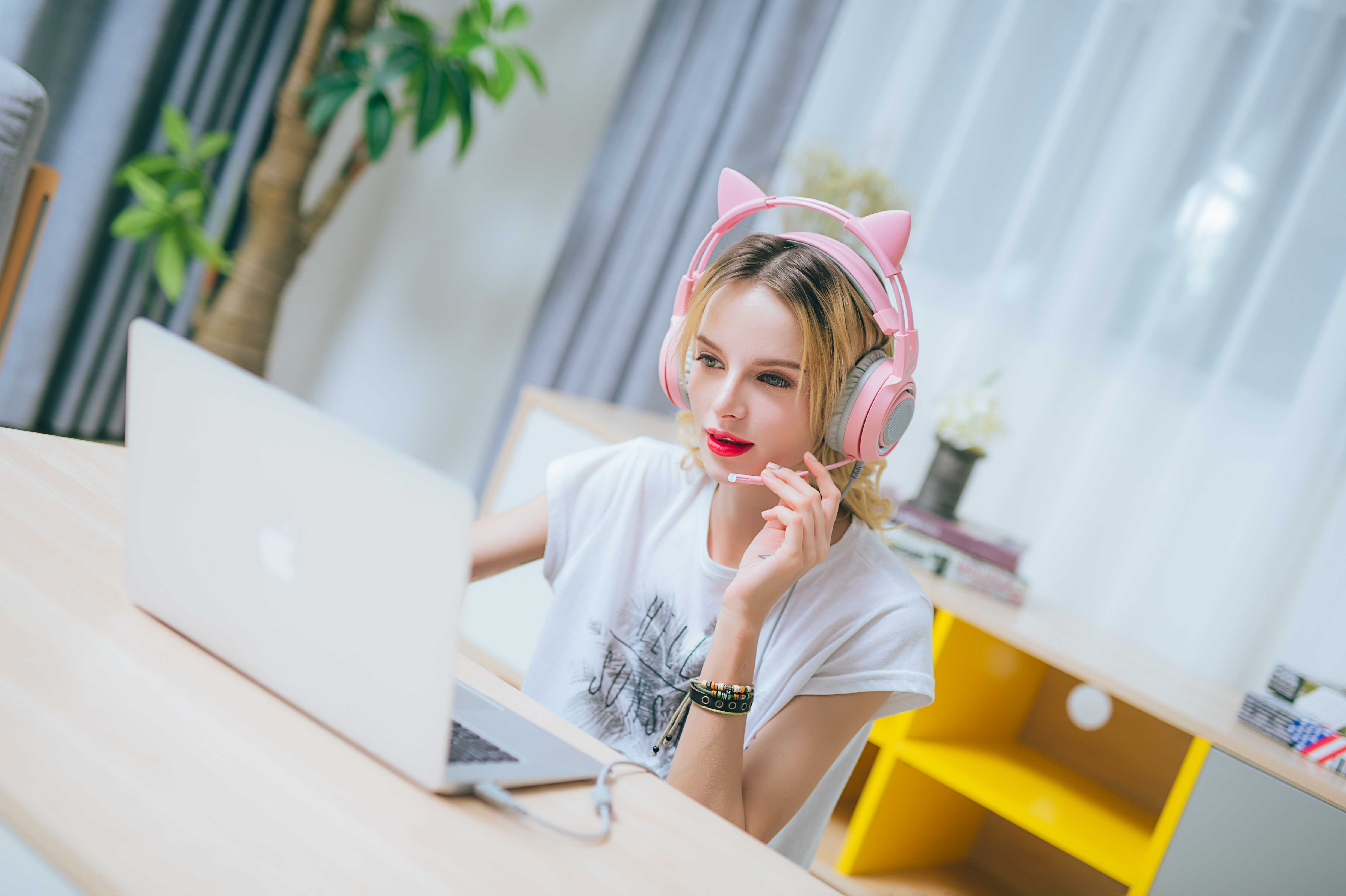 These 5 SOMiC Headphones Are the Perfect Christmas Gifts