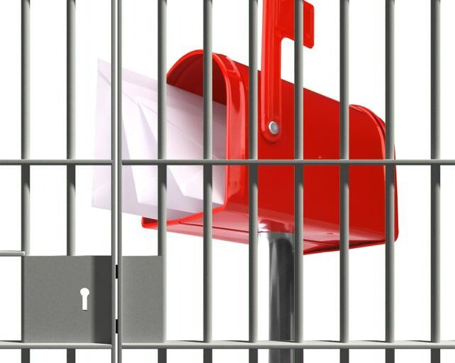 Make a prisoner smile send them mail