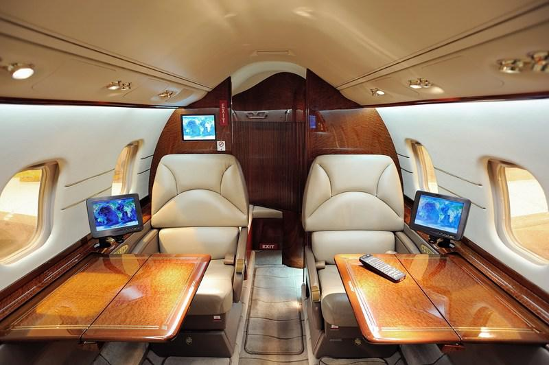Luxury Aircraft Seating Market'