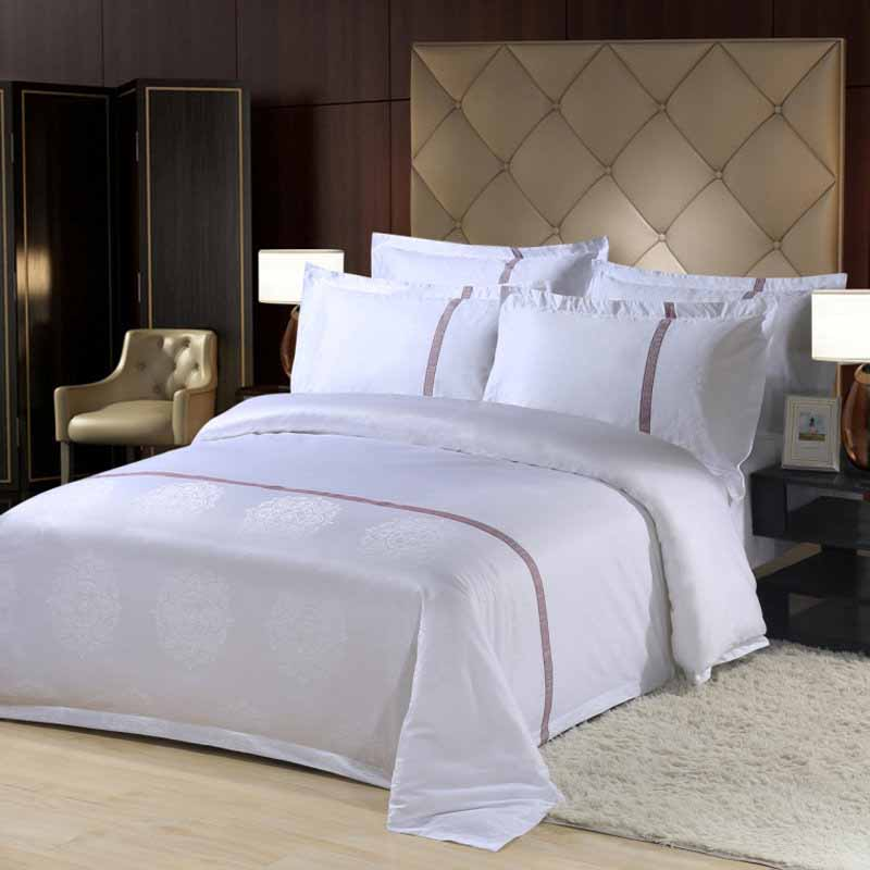 Luxury Hotel Bedding Market