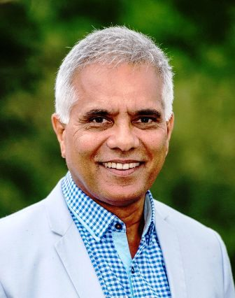 Dr Jonathan Toussaint Logo