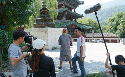 Director Hongyun Sun Interviews Shaolin Temple Monk Shi Yanz'