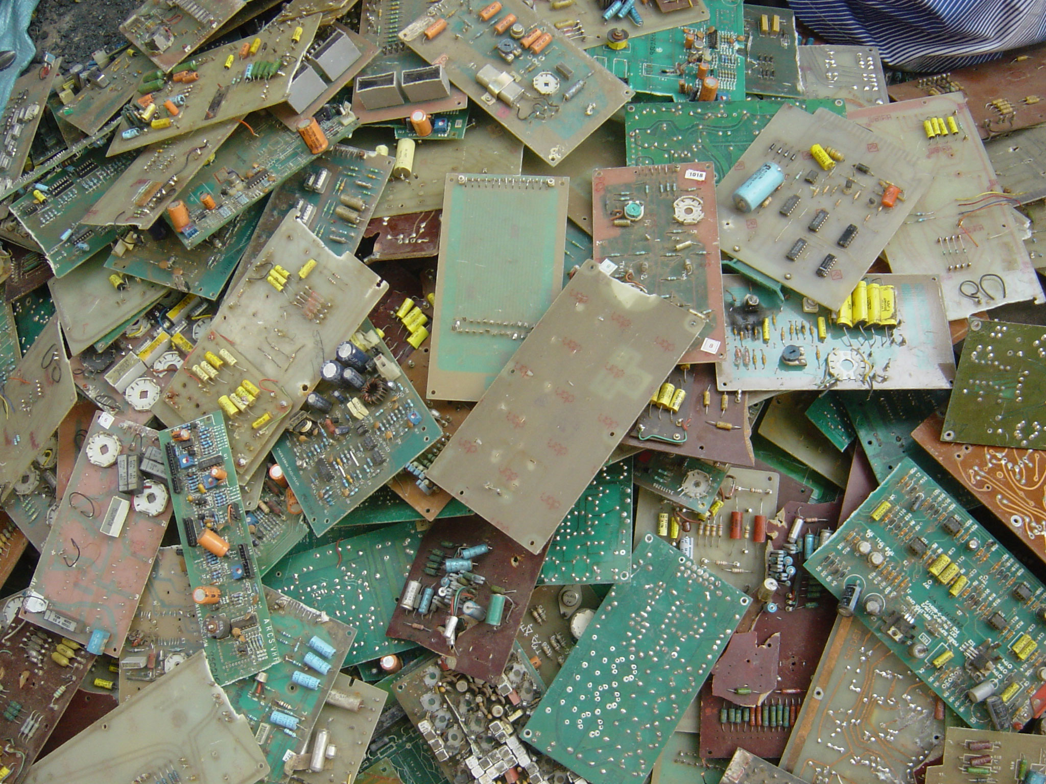 Electronic Material Recycling Market'