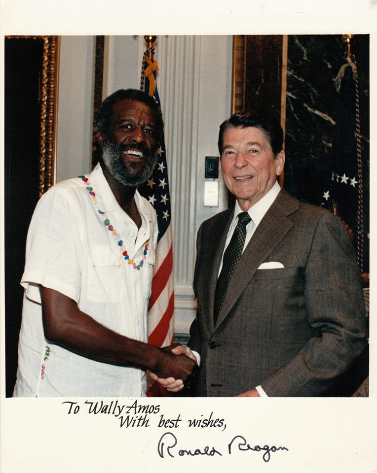 Wally Amos Presents his Aunt Della's Cookies