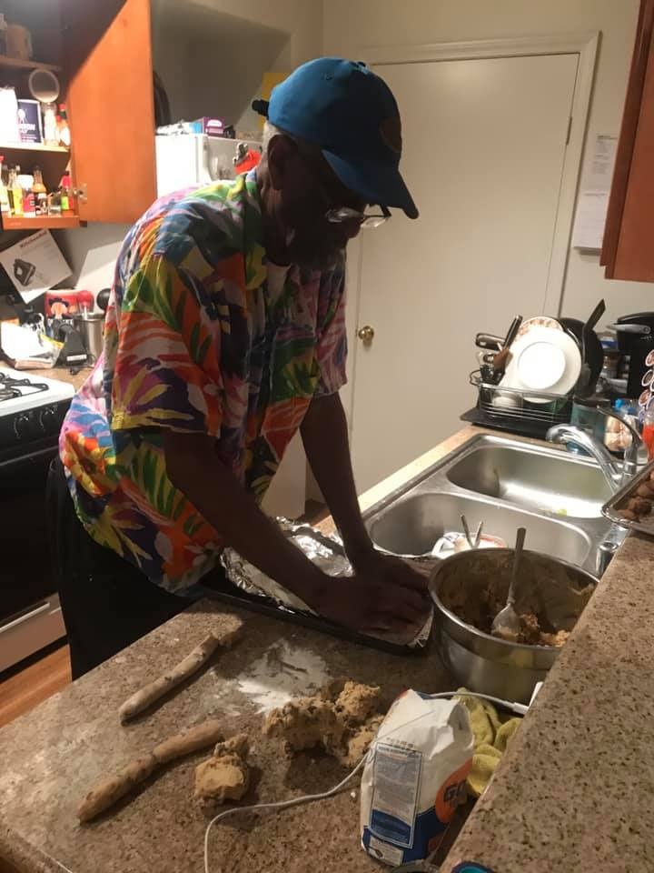 Wally Amos Presents his Aunt Della's Cookies