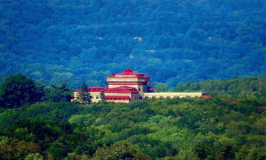 Holy Mountain Buddha Land
