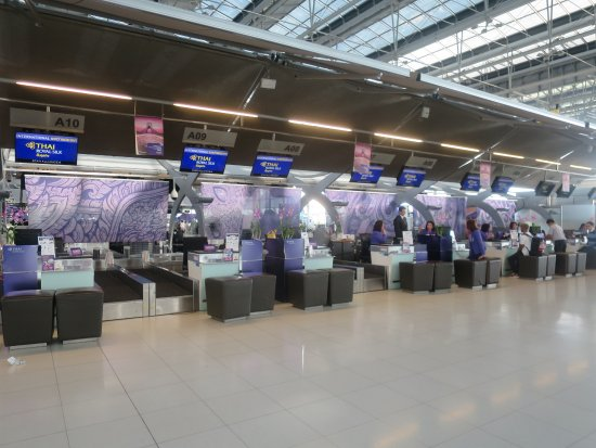 Check-in Counters Market