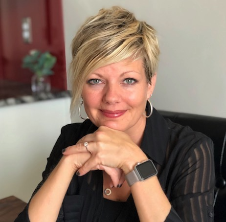 Caroline Klug - Author Logo