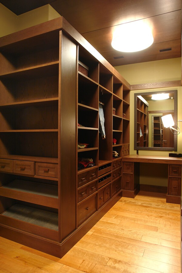 Custom Closets'